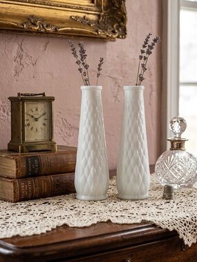 Vintage E.O. Brody Elegant‎ White Milk Glass set of 2 Vases Diamond quilted